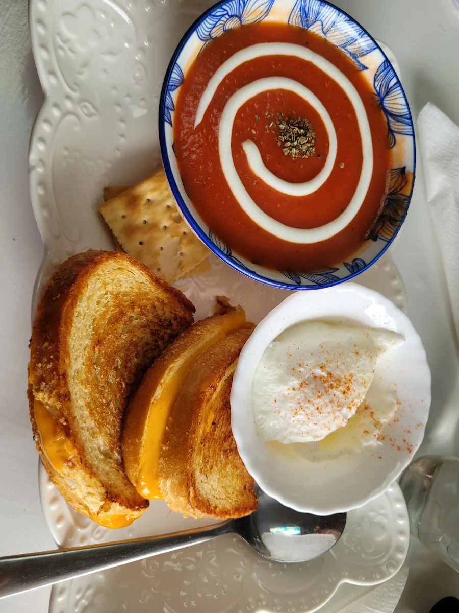 Tomato Soup & Grilled Cheese