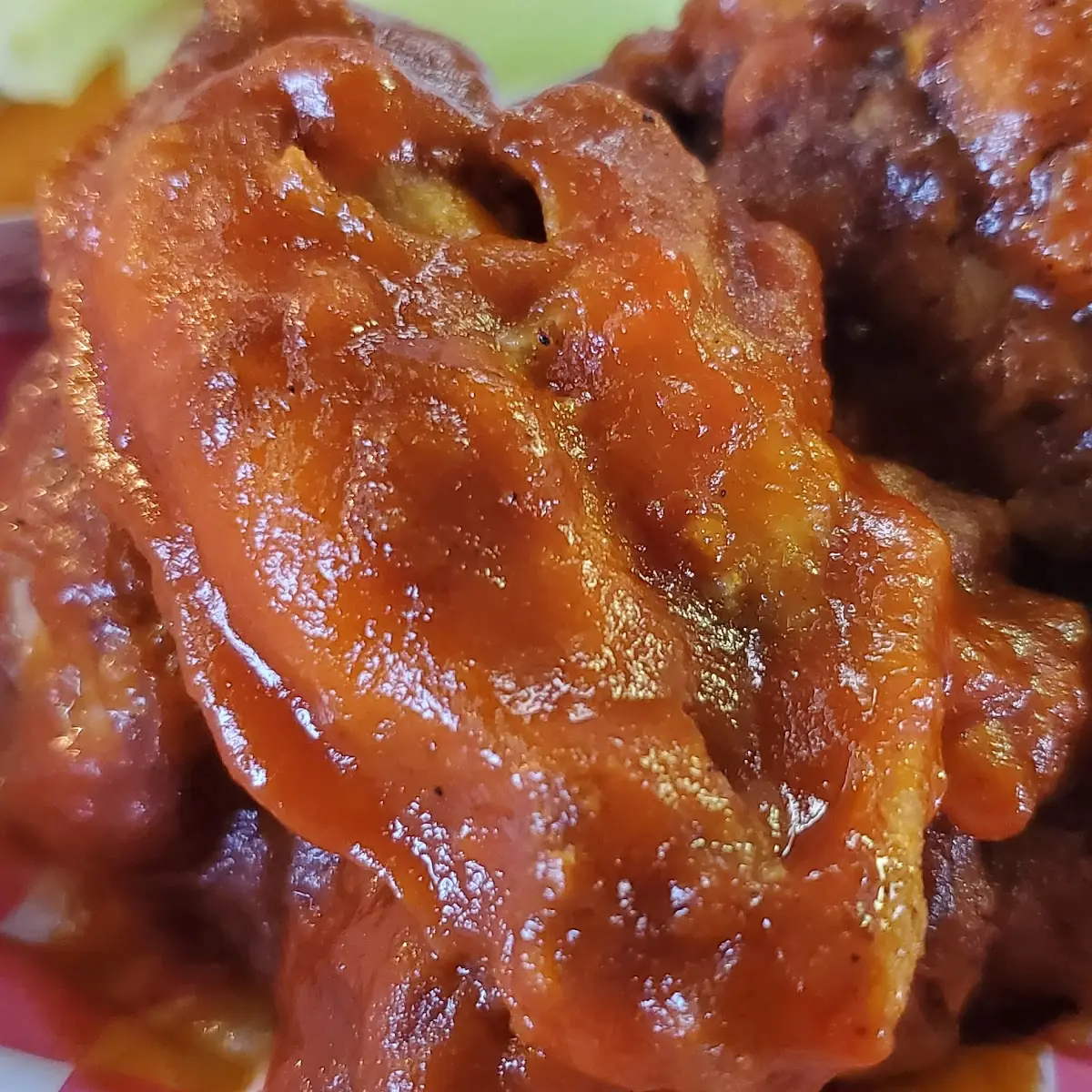 BUFFALO HOT WINGS.