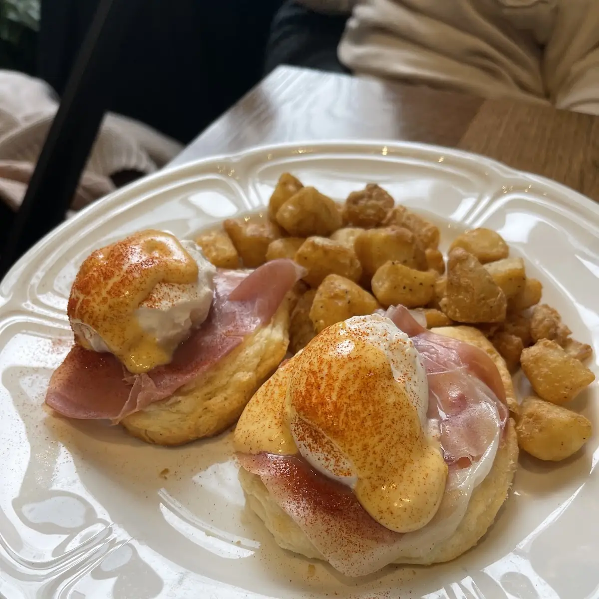 Eggs Benedict