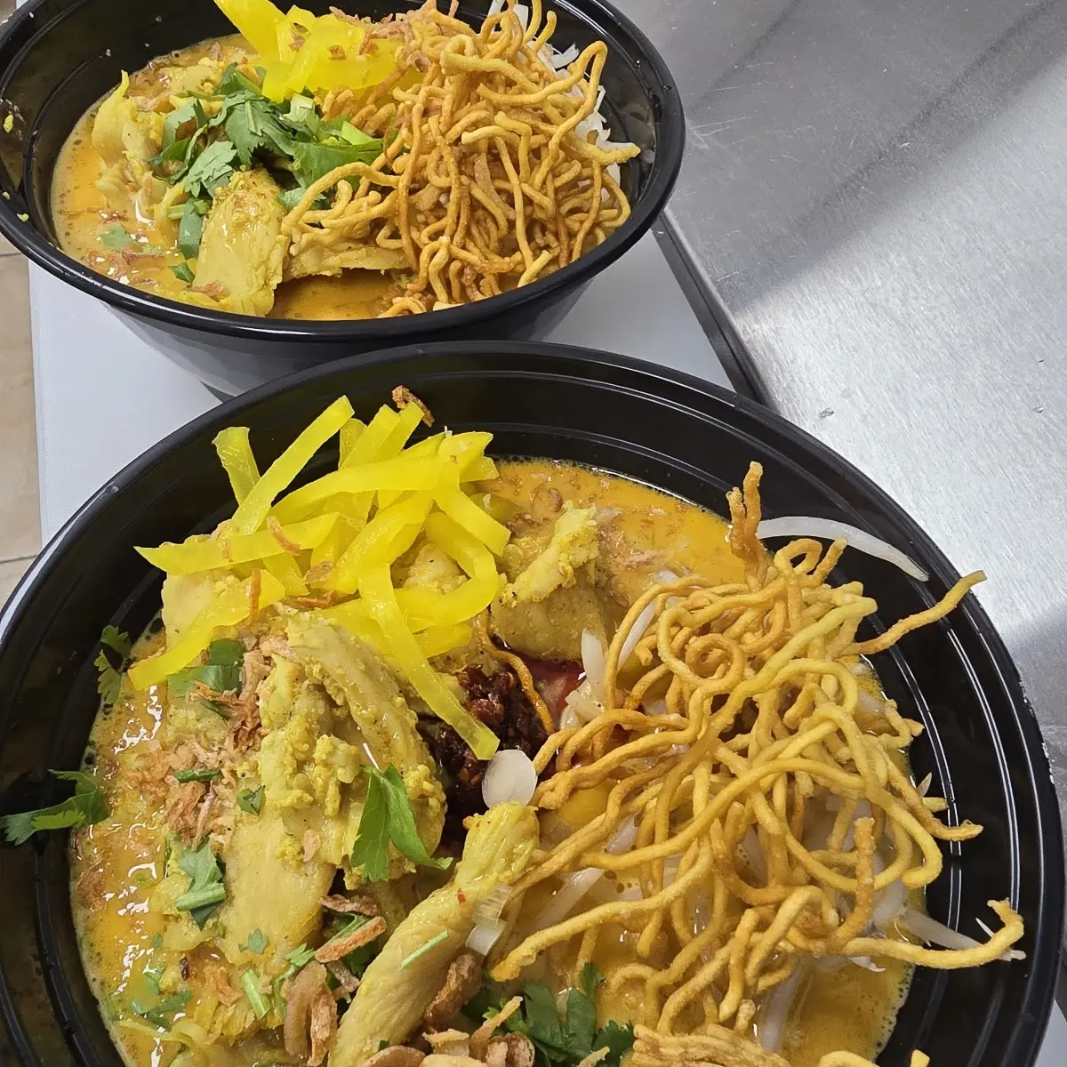 Khao Soi Thai Yellow Curry Chicken