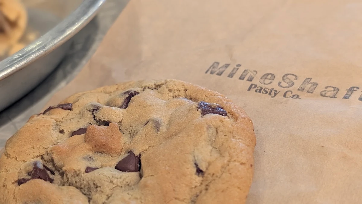 Chocolate Chip Cookie