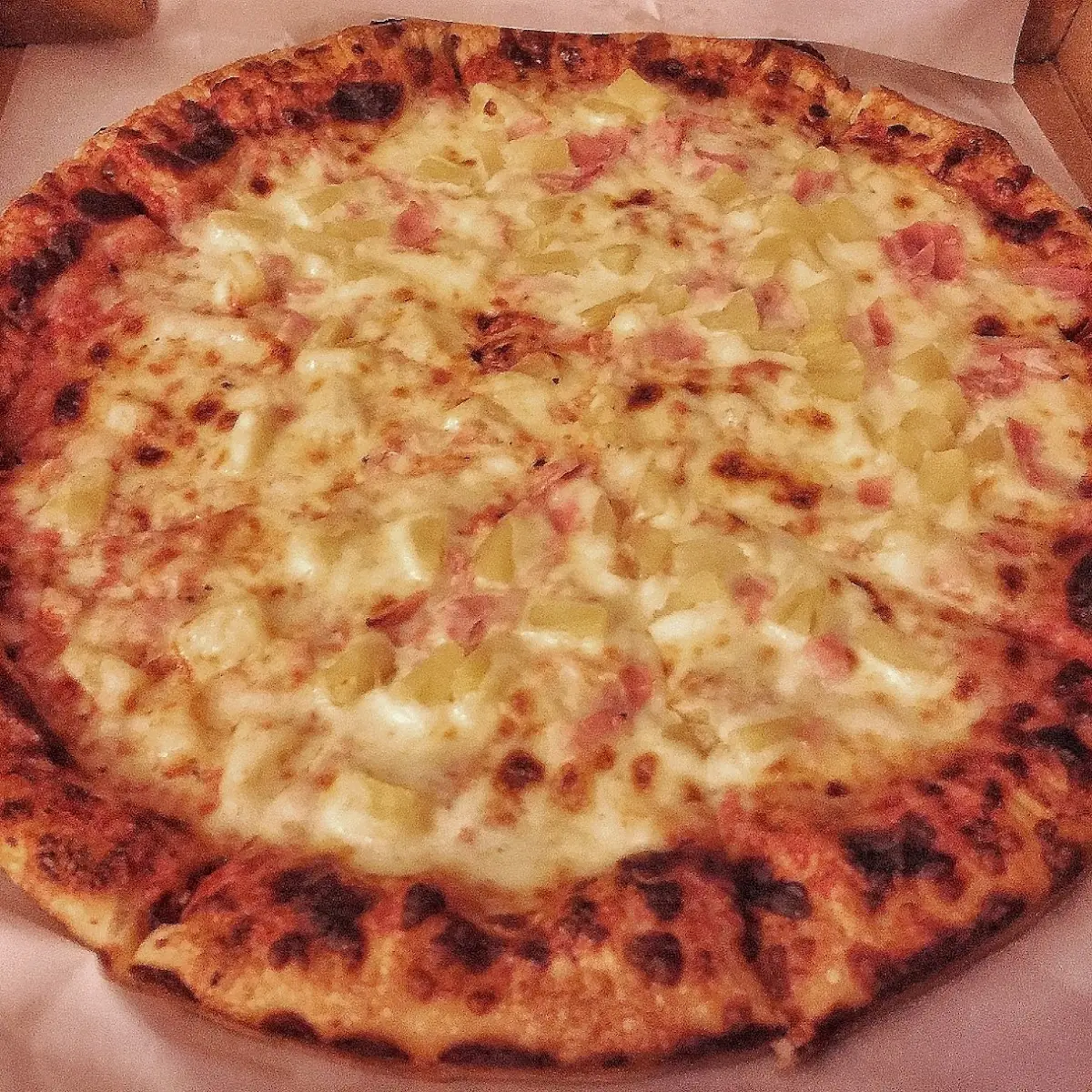 Hawaiian Pizza