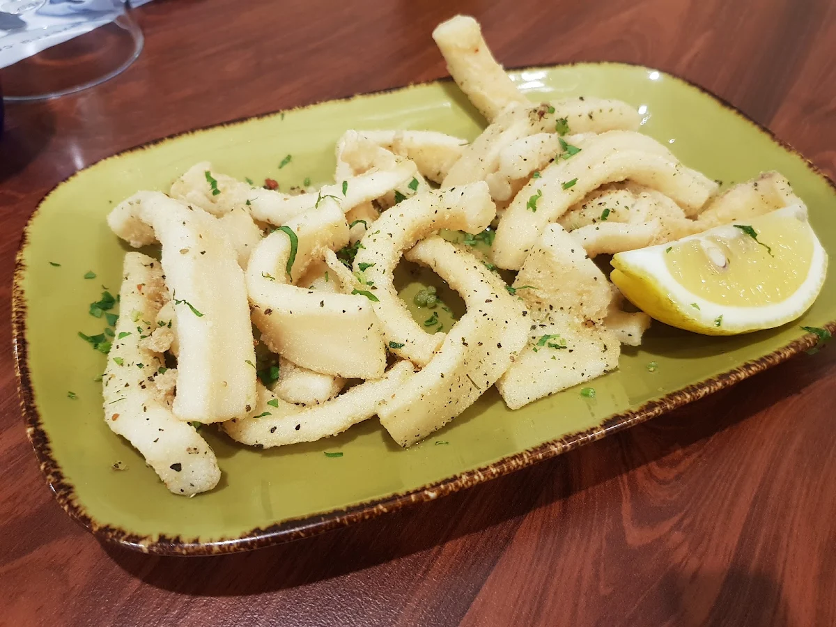 Calamari, ILIOS TAVERNA