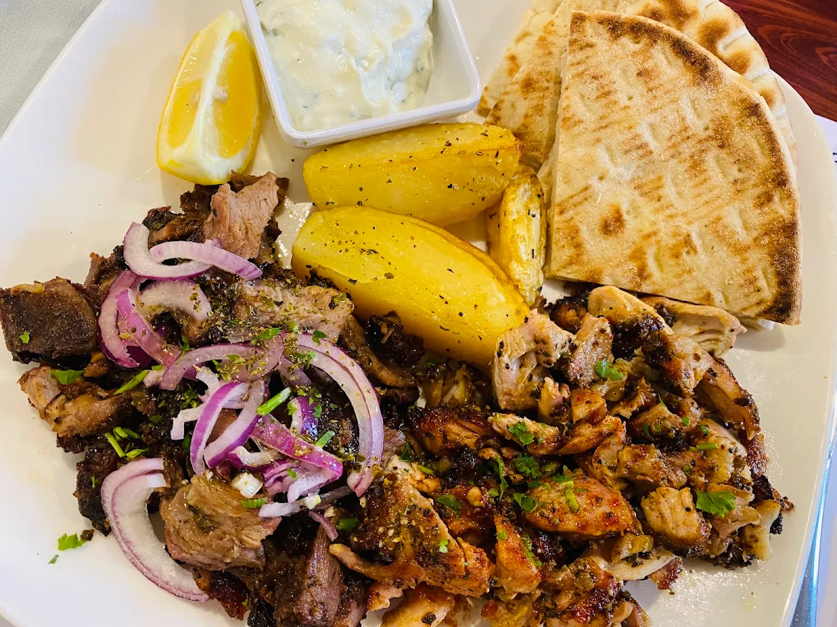 Gyros, ILIOS TAVERNA