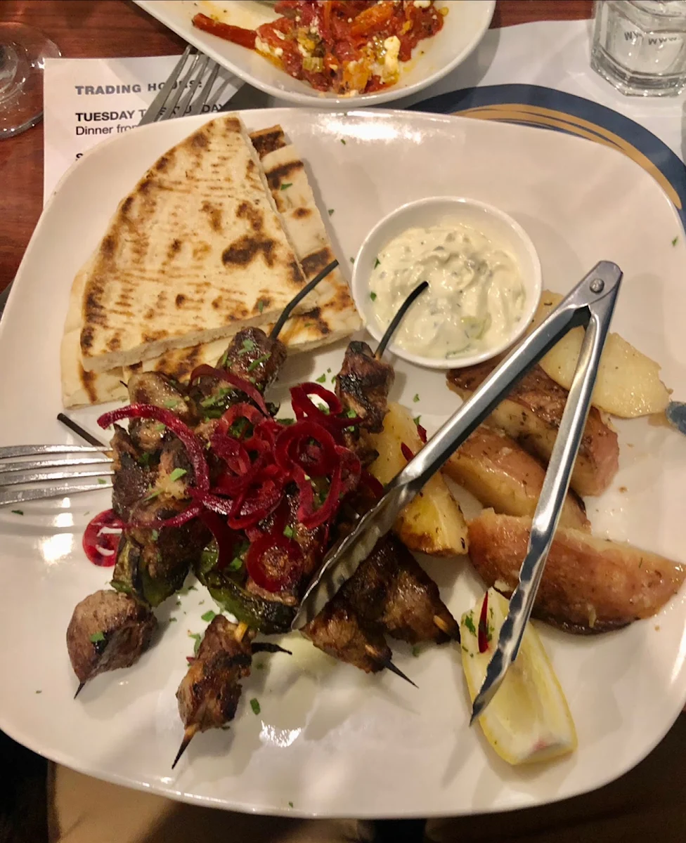 Highlights, ILIOS TAVERNA