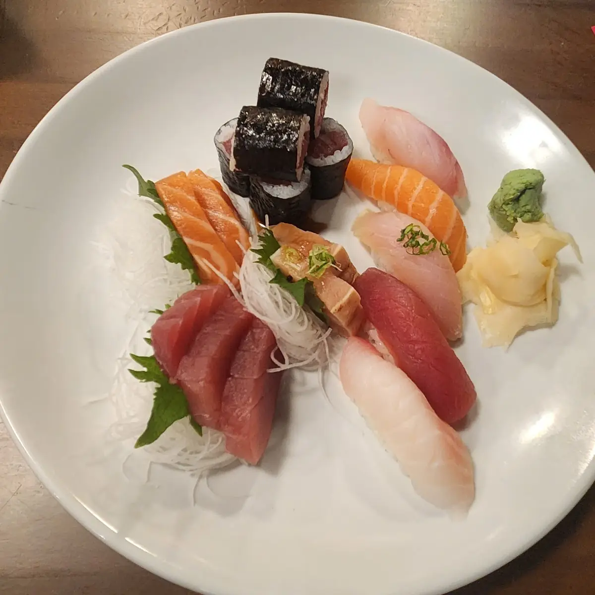 Sushi & Sashimi Combo A