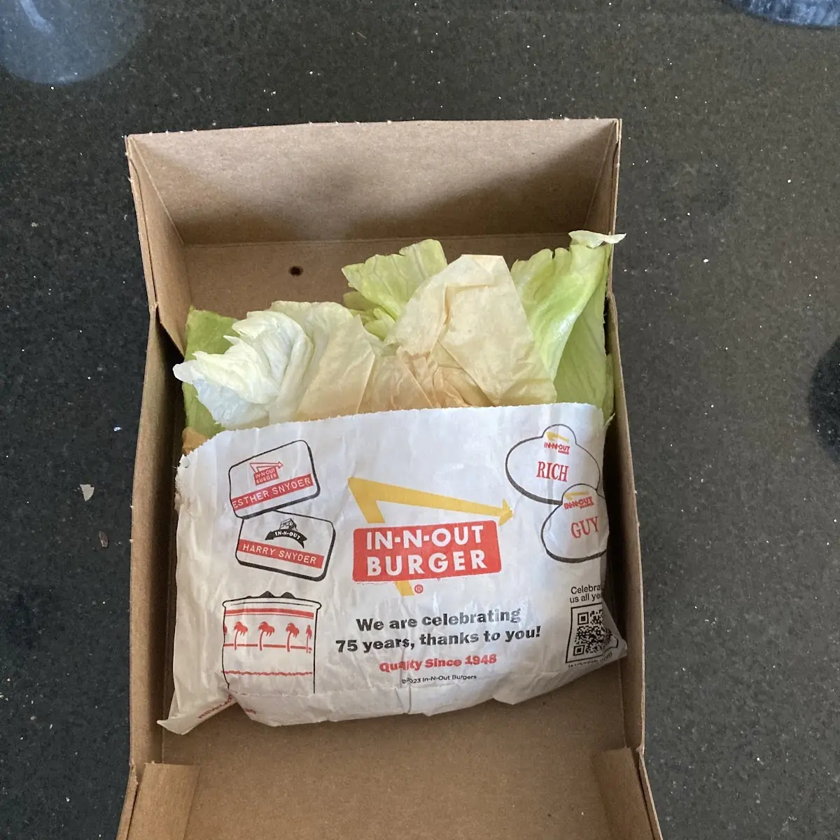 N Ourt Burger Logo