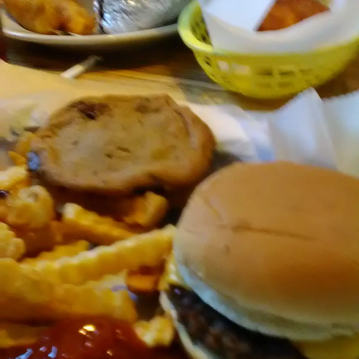Kids Cheeseburger Meal