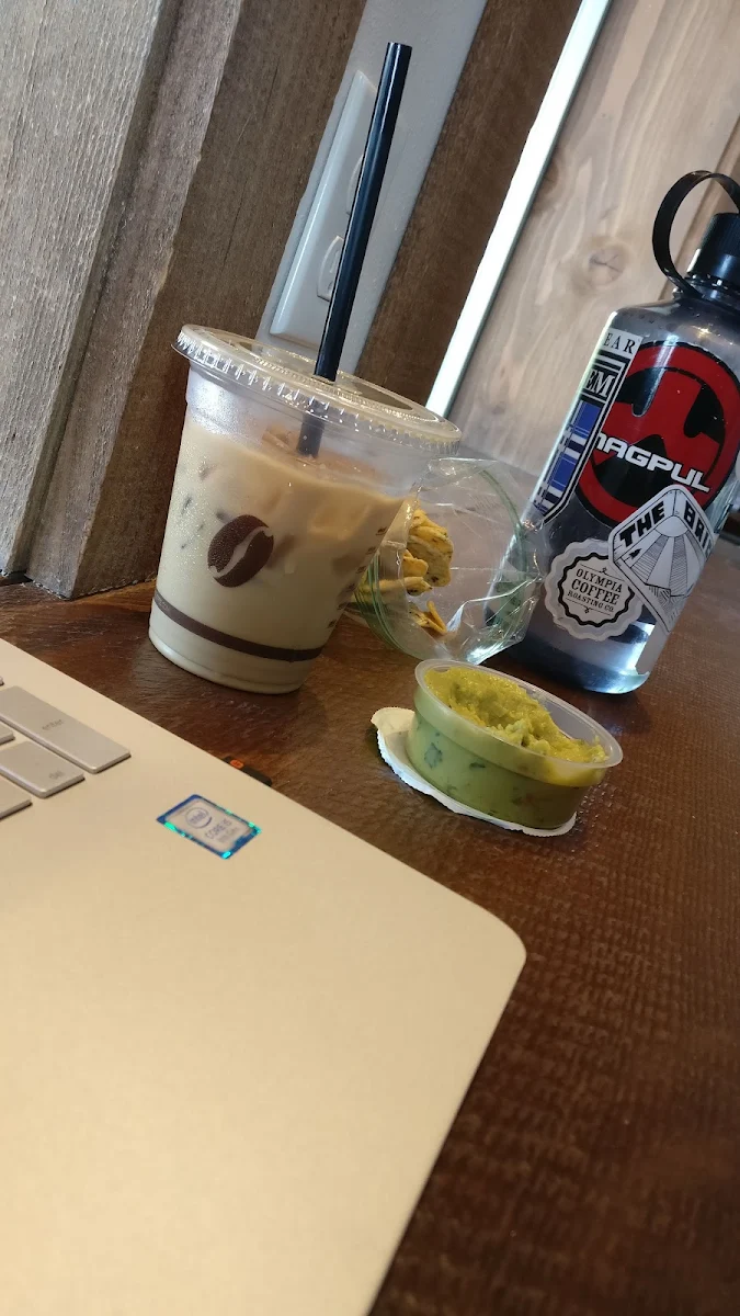 12oz Iced Americano