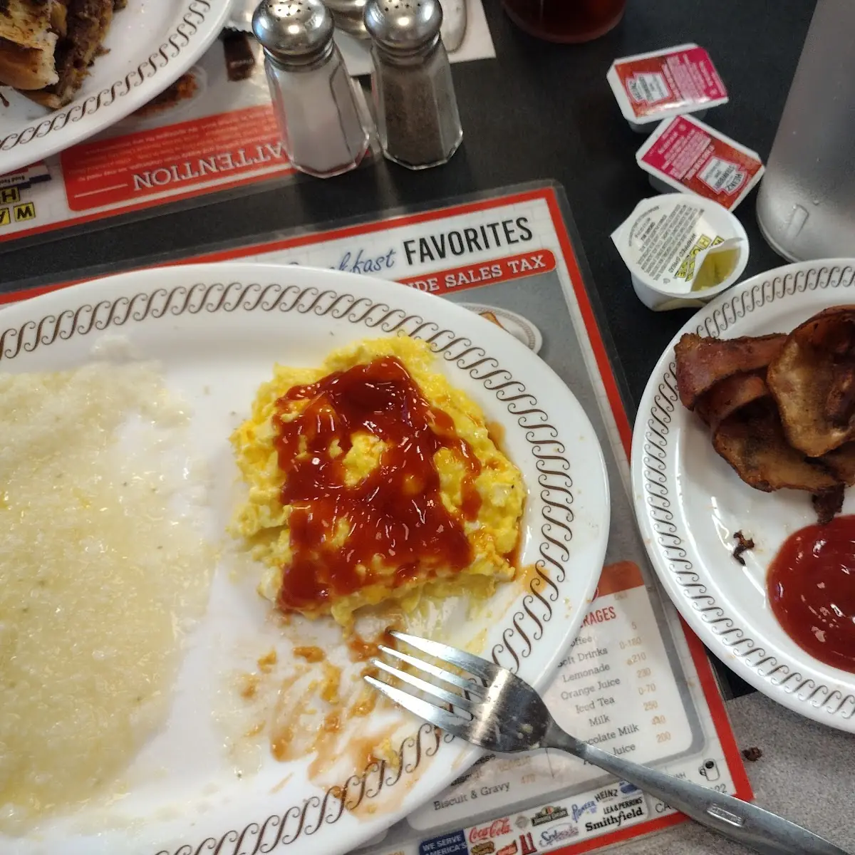 Sausage Gravy and Biscuitsbacon Scrambled Eggs Bacon Grits