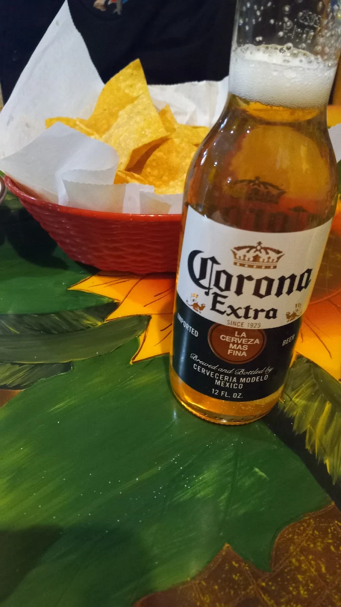 Chips Salsa & Beer