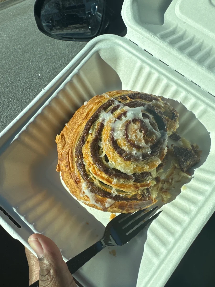Giant Cinnamon Bun