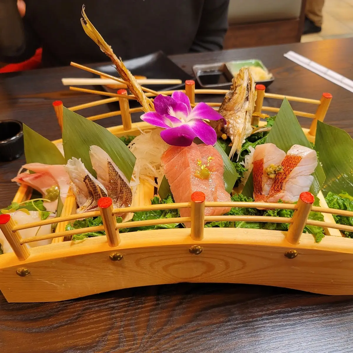 Sashimi Sushi Deluxe