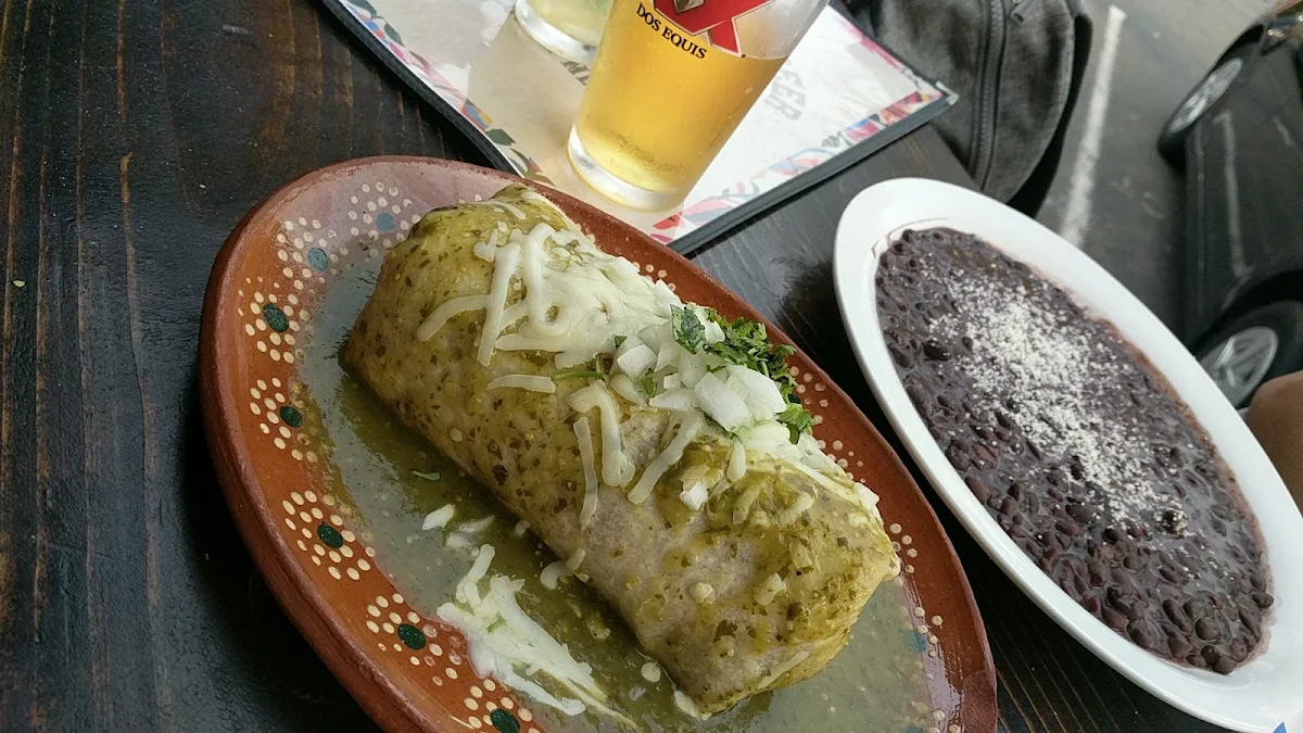 Chicharron en Salsa Roja