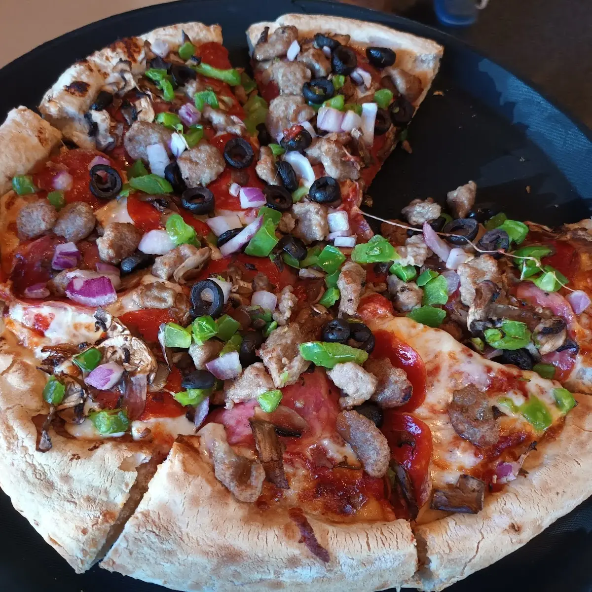 Roadhouse Specialty Pizza