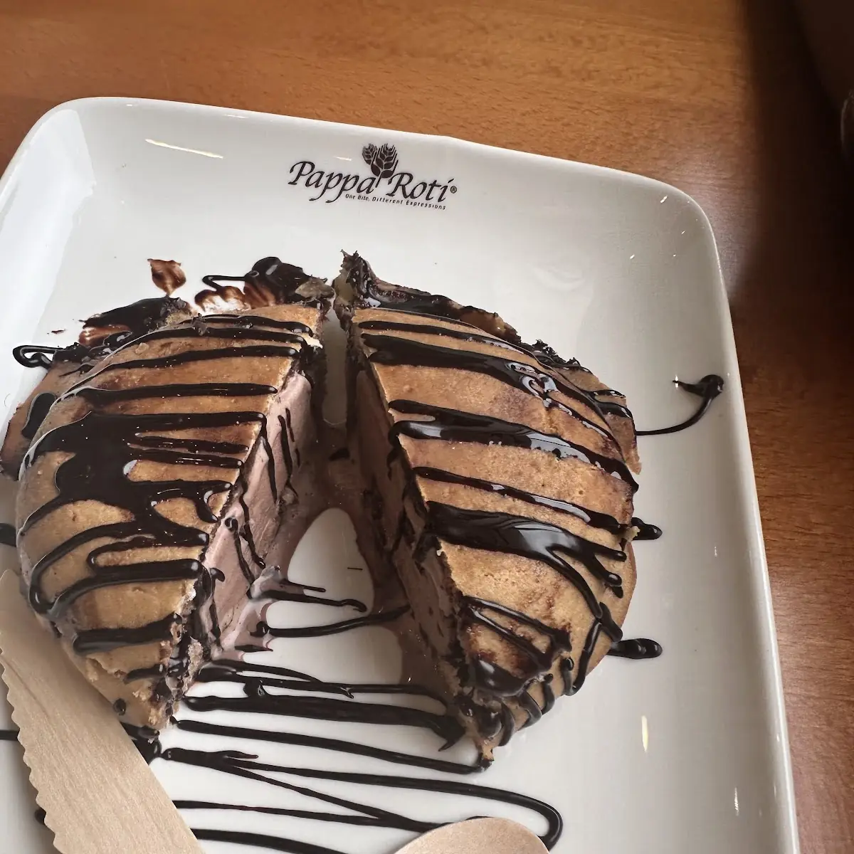 Oreo Chocolate Ice Cream Bun