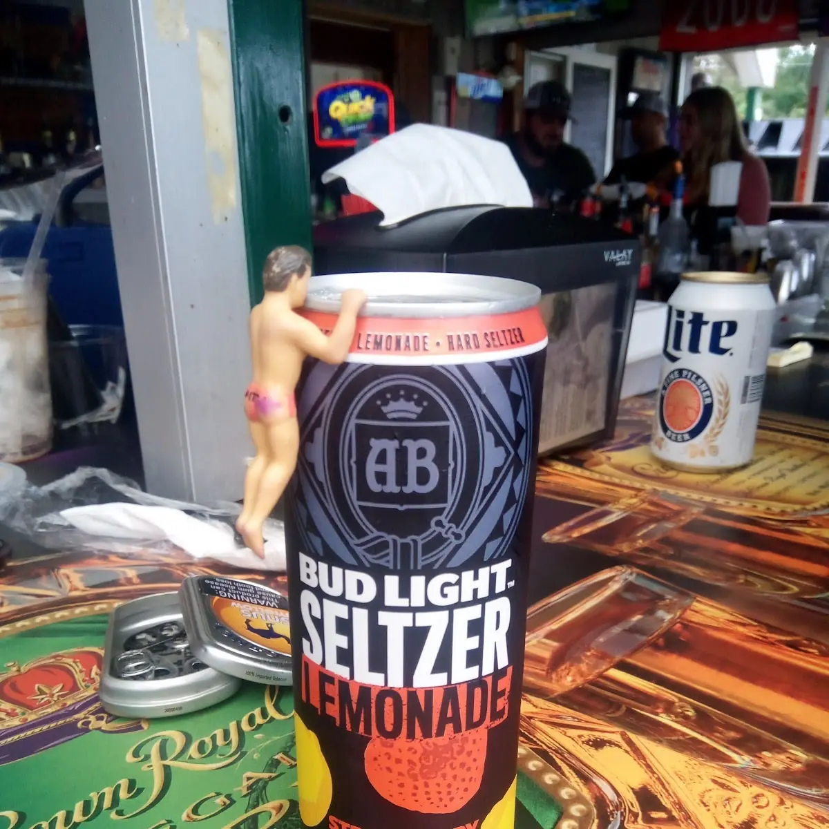 UH Bud Light Seltzer