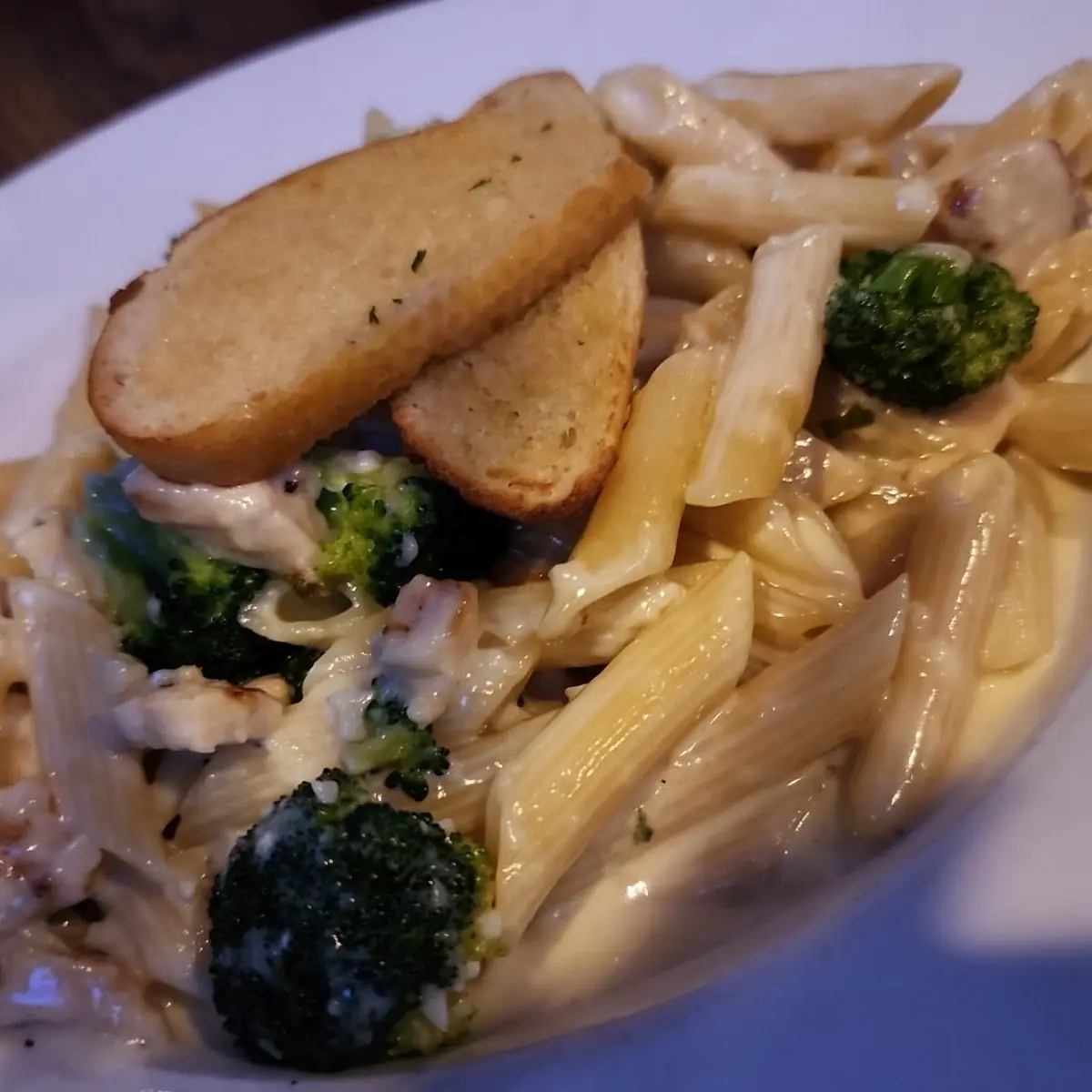 Broccoli and Chicken Alfredo
