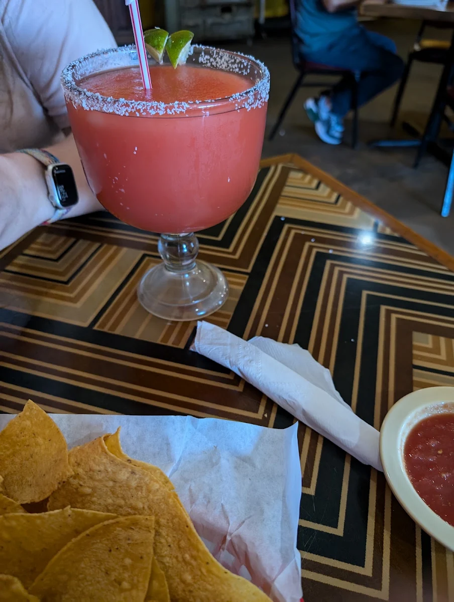 Chips Salsa and Sweet Tea