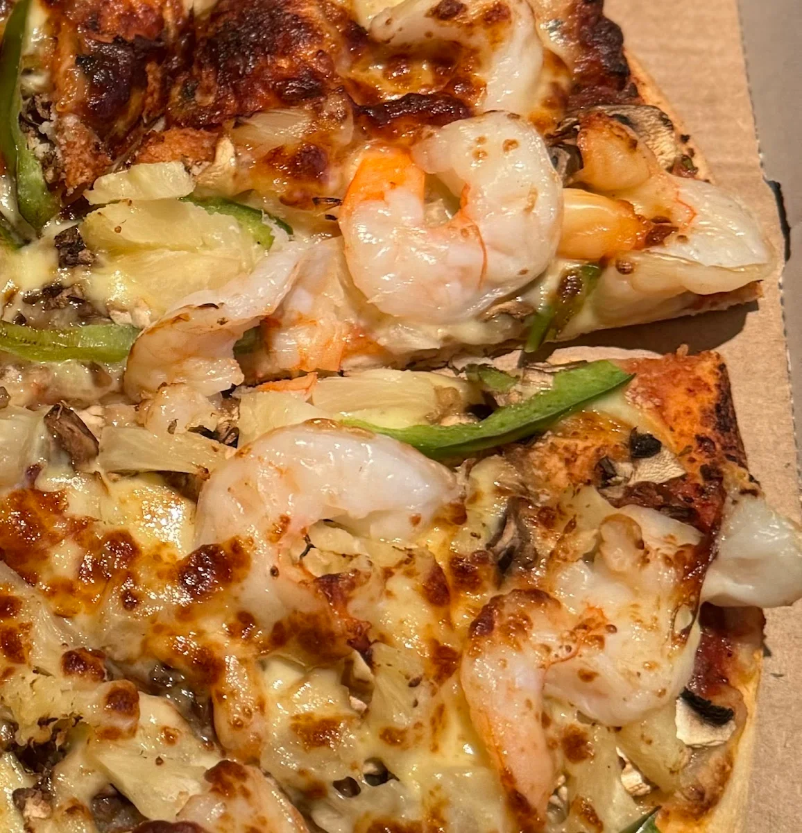 Four Seasons Pizza, Seaside Eatery
