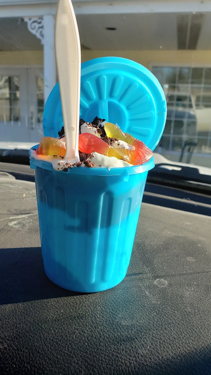 Trashcan Sundae