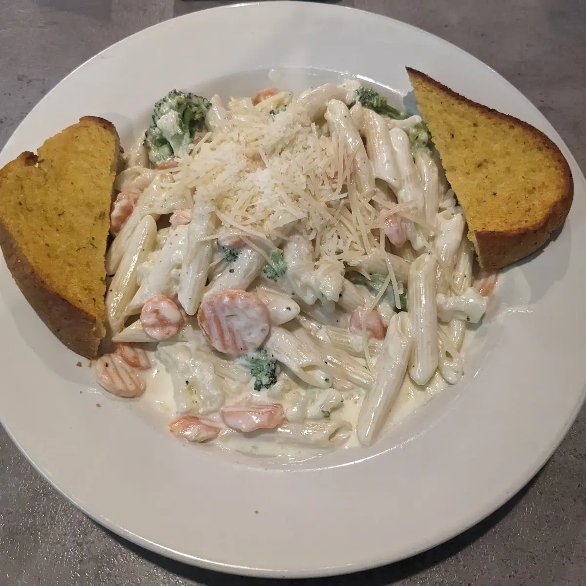 Vegetable Alfredo Pasta