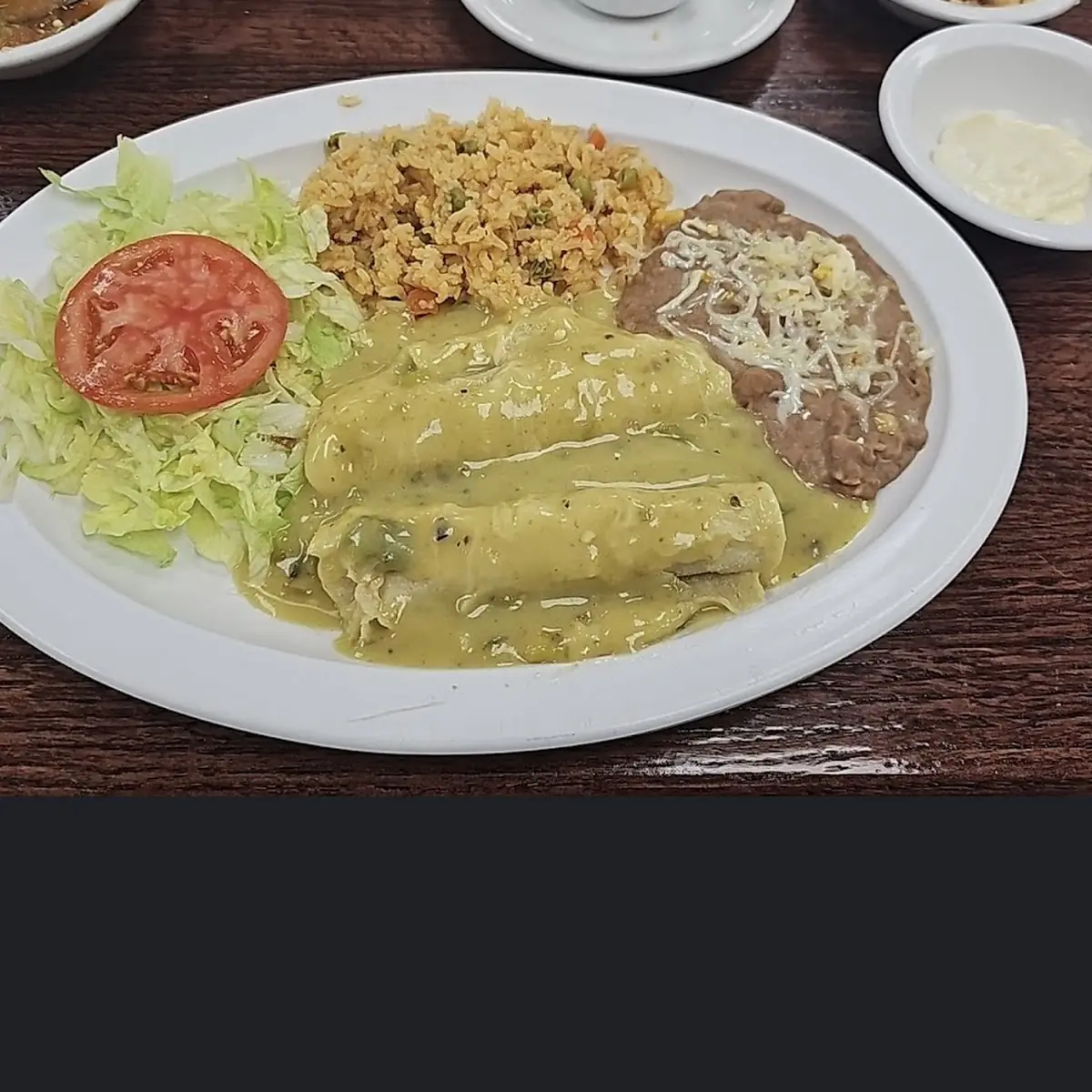 Enchiladas de Pollo En Chile Verde