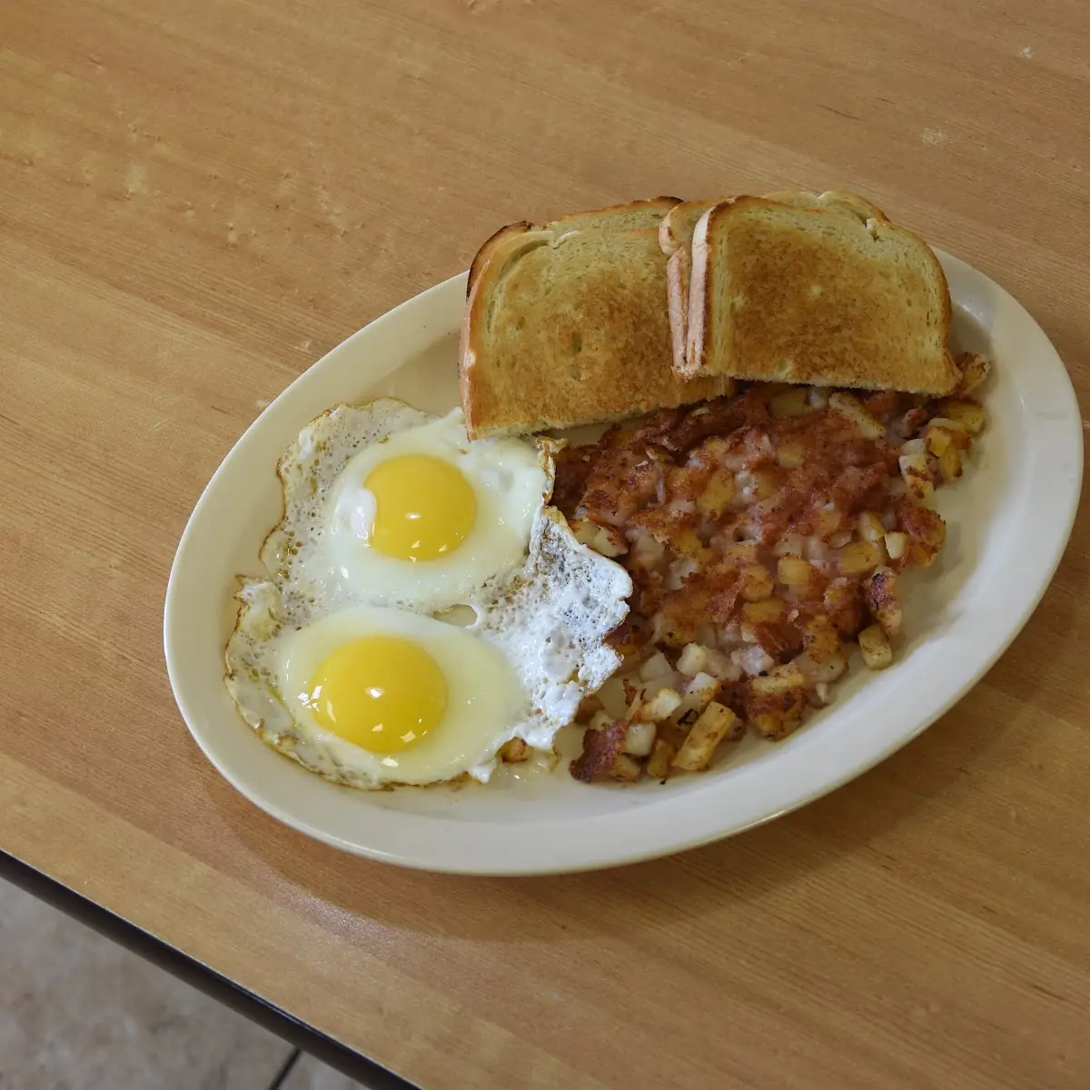 Eggs Corned Beef Hash & Toast