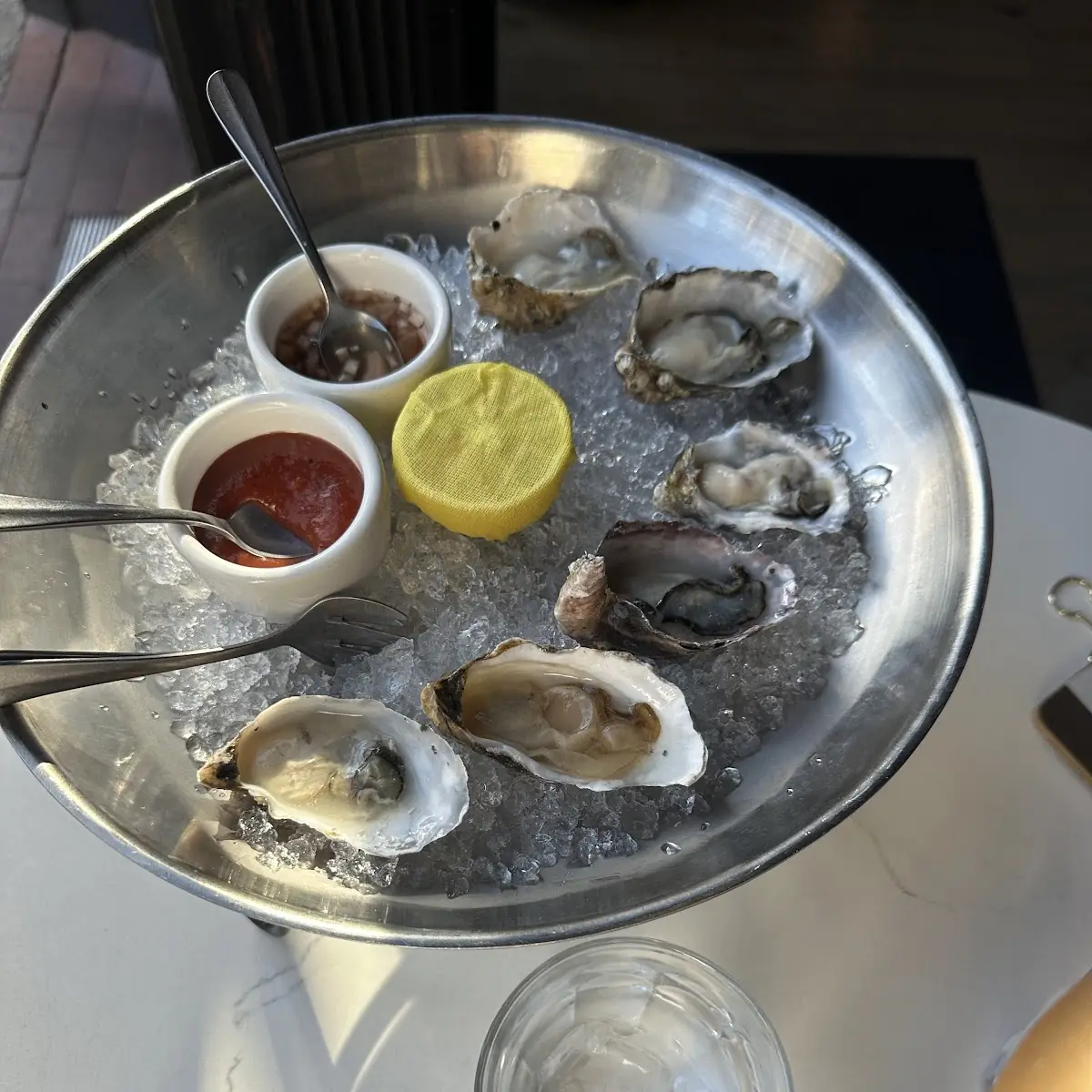 Chilled Oysters on the 1⁄2 Shell