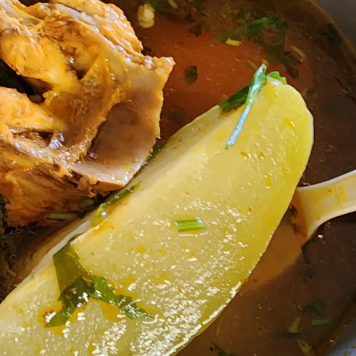 12 Sopa Caldo De Pollo