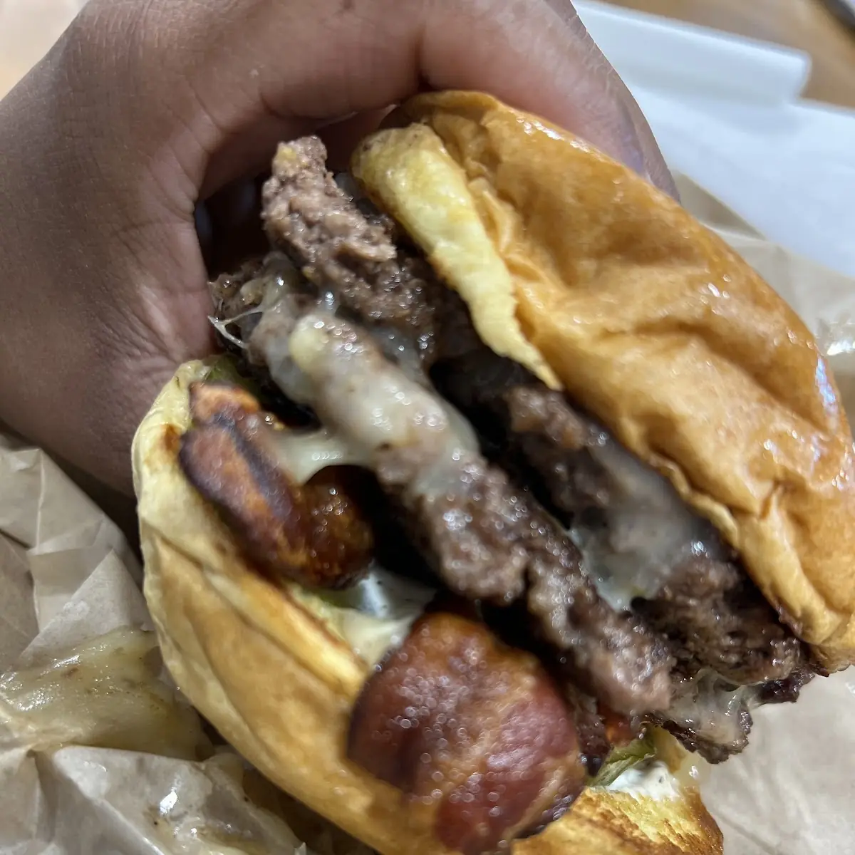 Double Smash Burger w Bacon
