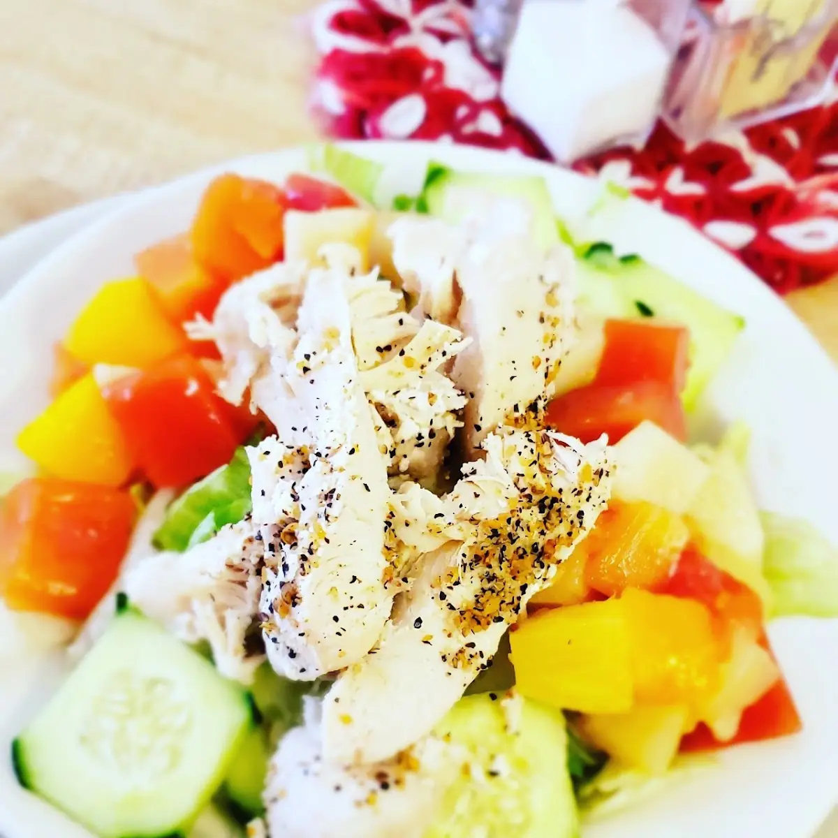 Breast Chicken Salad with Fruits