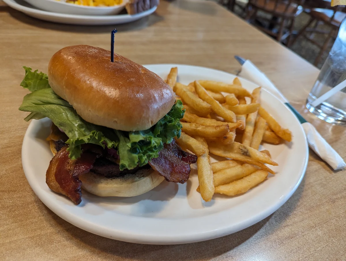 Highlights, Smitty's Family Restaurant