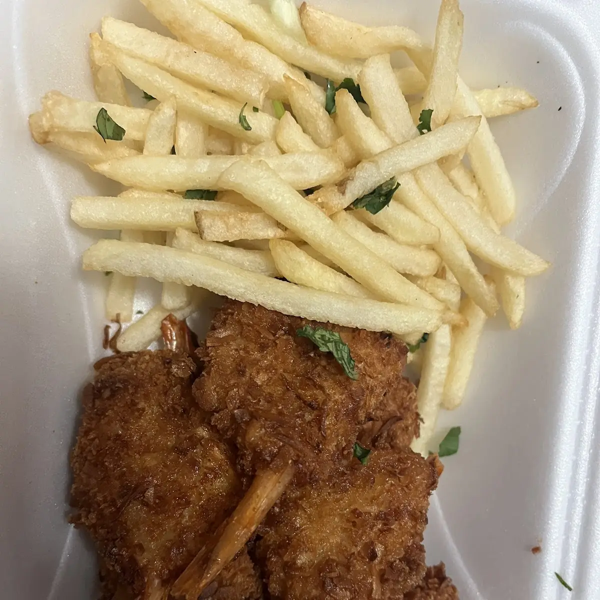 Crispy Chicken Bites W/Fries