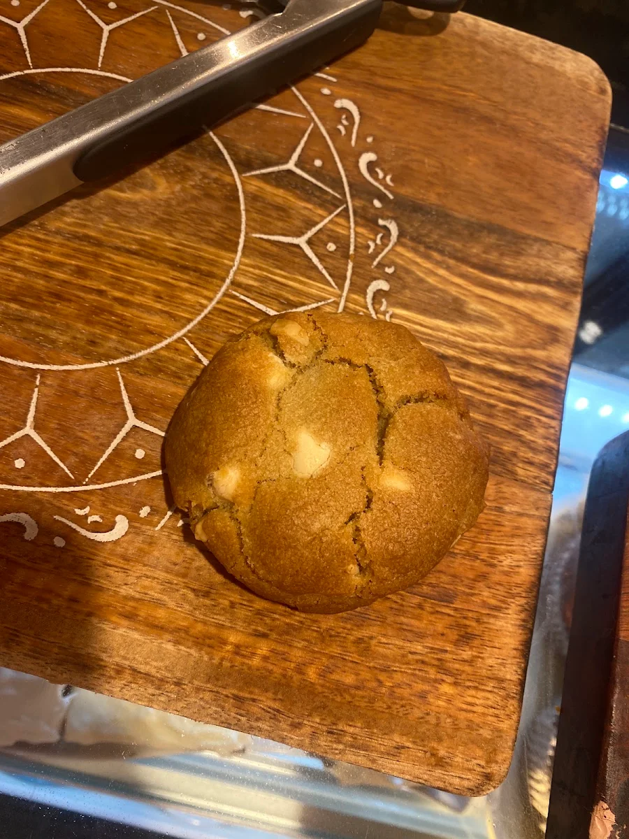 Macadamia Nut Cookie