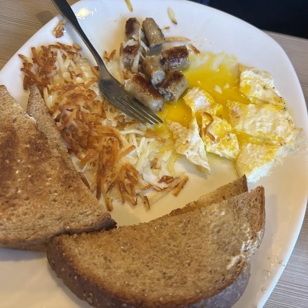 Scrambled Egg Hash Browns & Toast