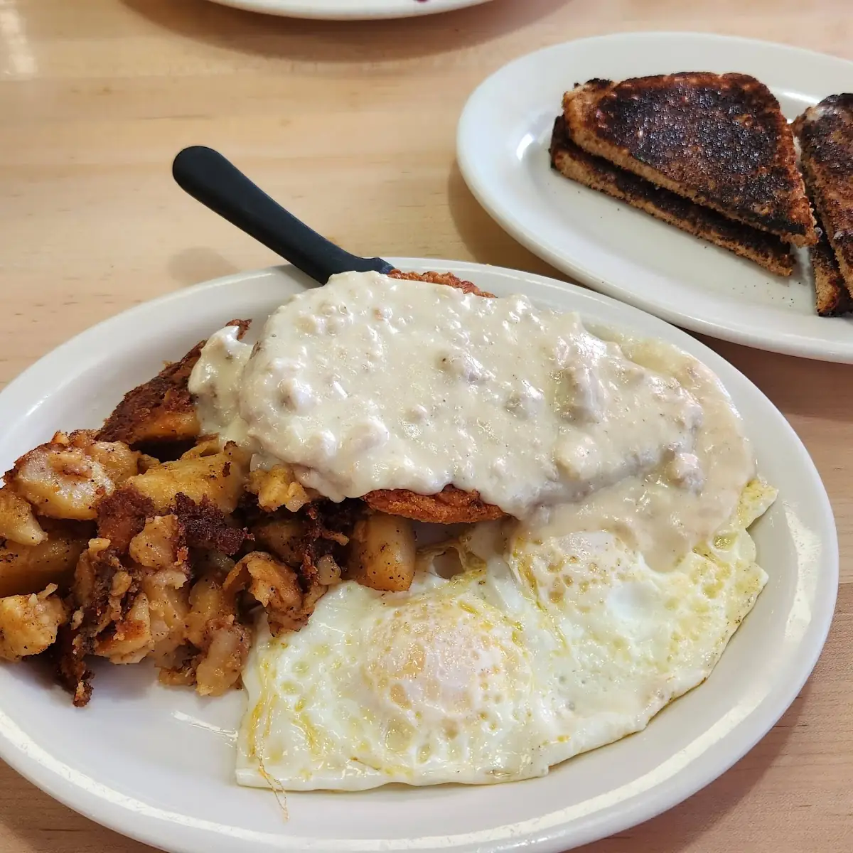 Windy City Chili Benedict