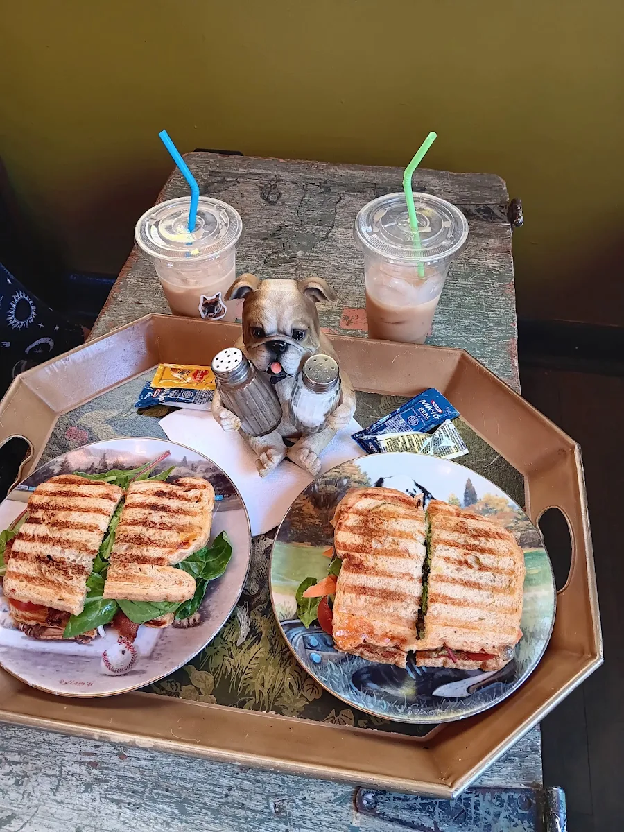Vegan Sandwich bgt Iced Americano Cold Brew