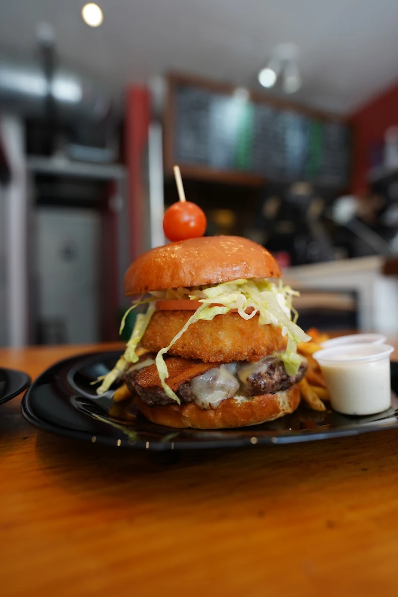 Broadview Burger Fries, RIVERSIDE BURGERS