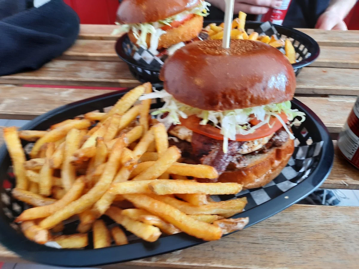 Brunch Burger Combo, RIVERSIDE BURGERS