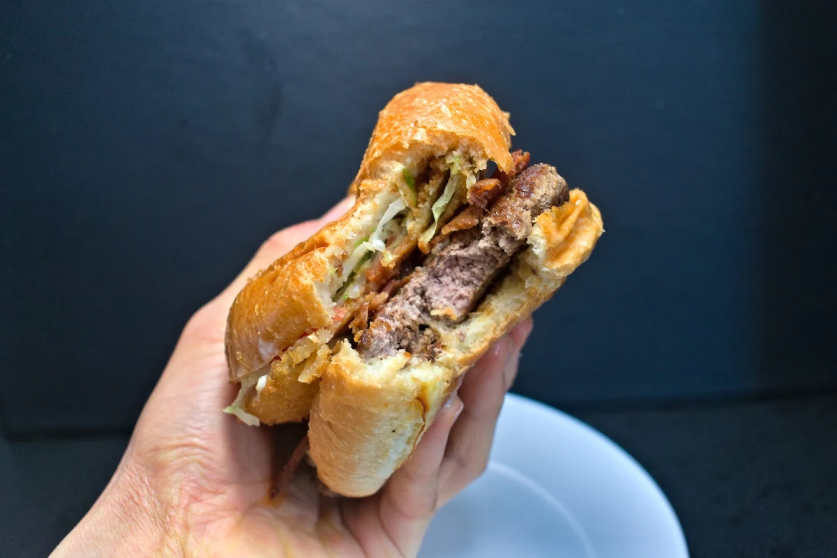 Riverside Burger, RIVERSIDE BURGERS
