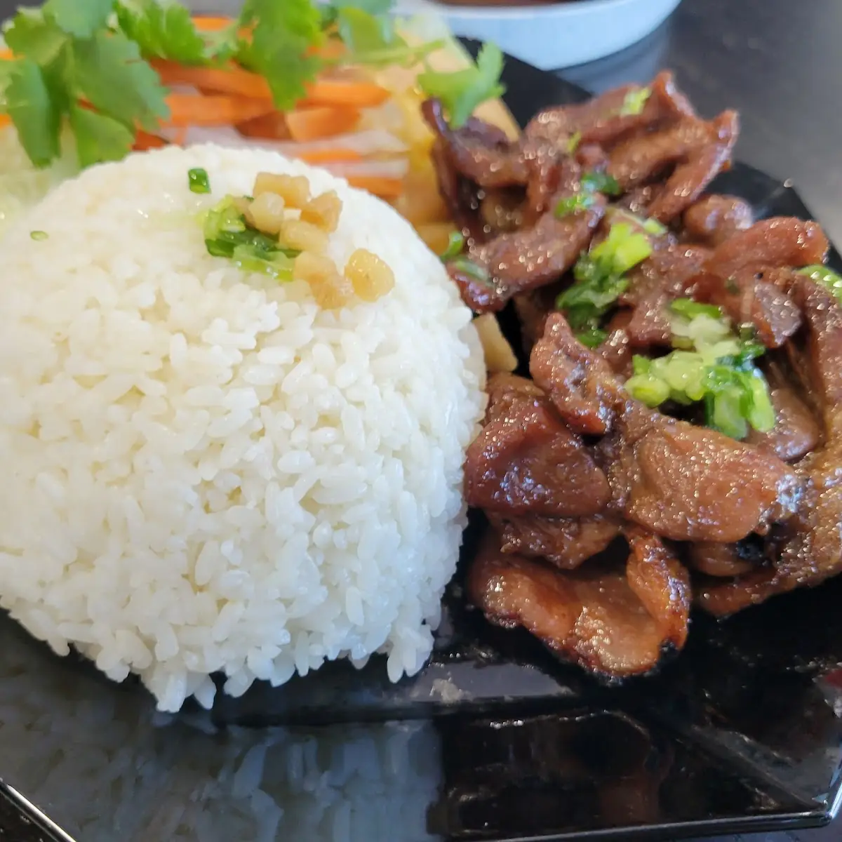 Cơm Thịt Heo Nướng