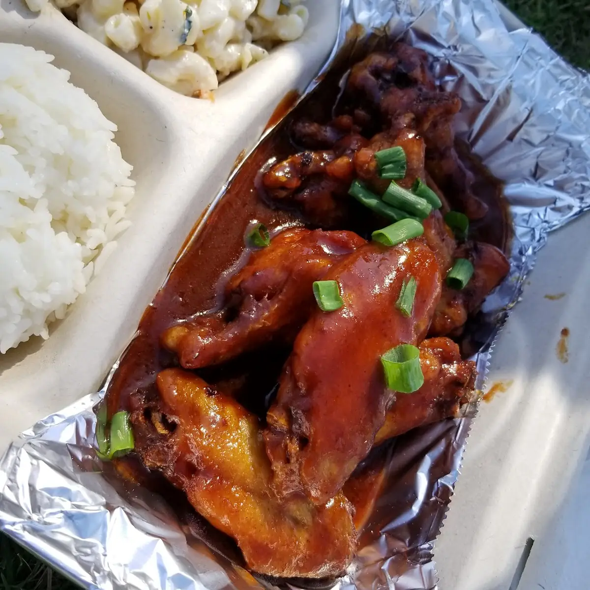 Chicken Wing Plate with Pineapple BBQ Sauce