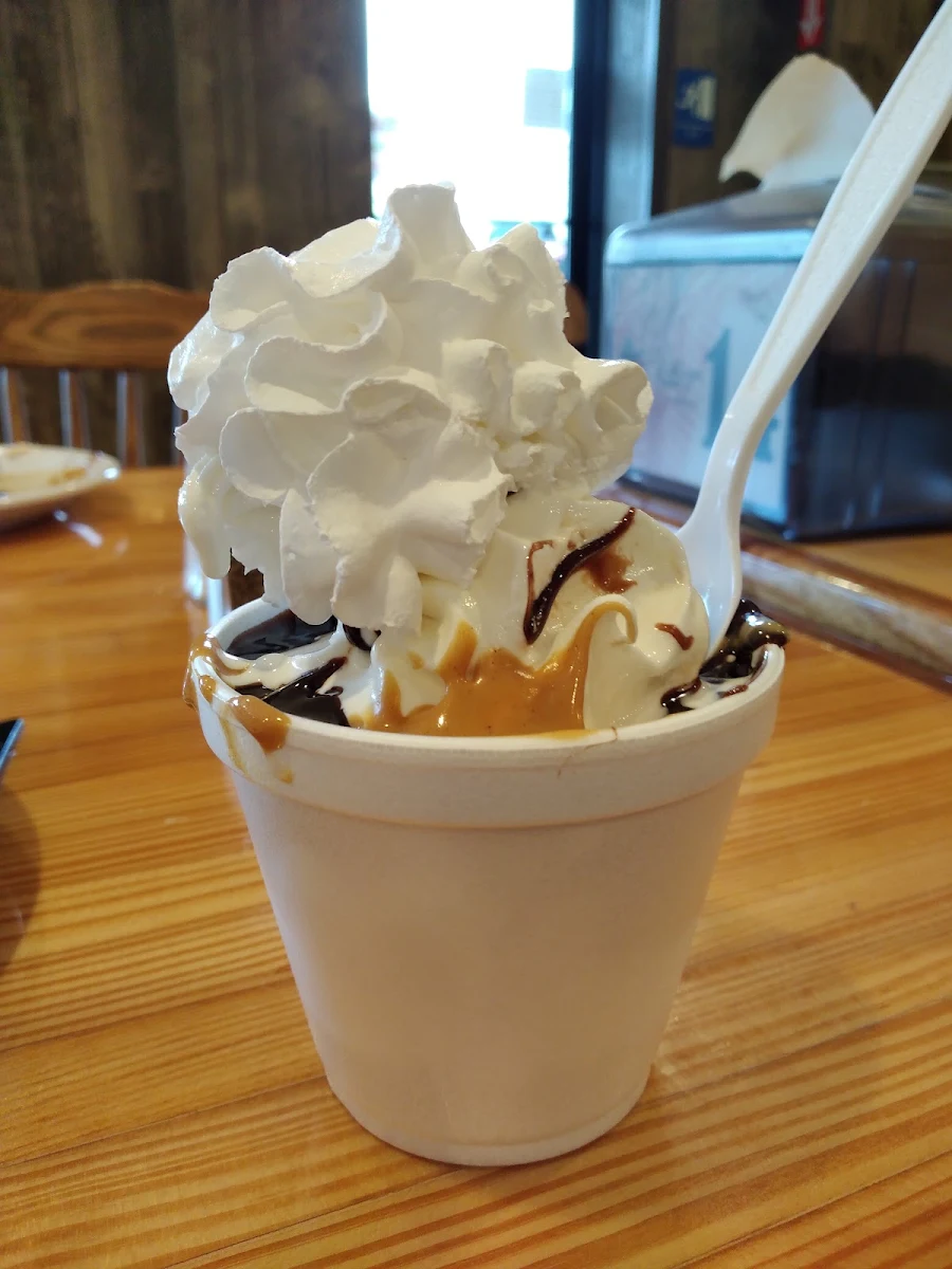 Peanut Butter Fudge Sundae