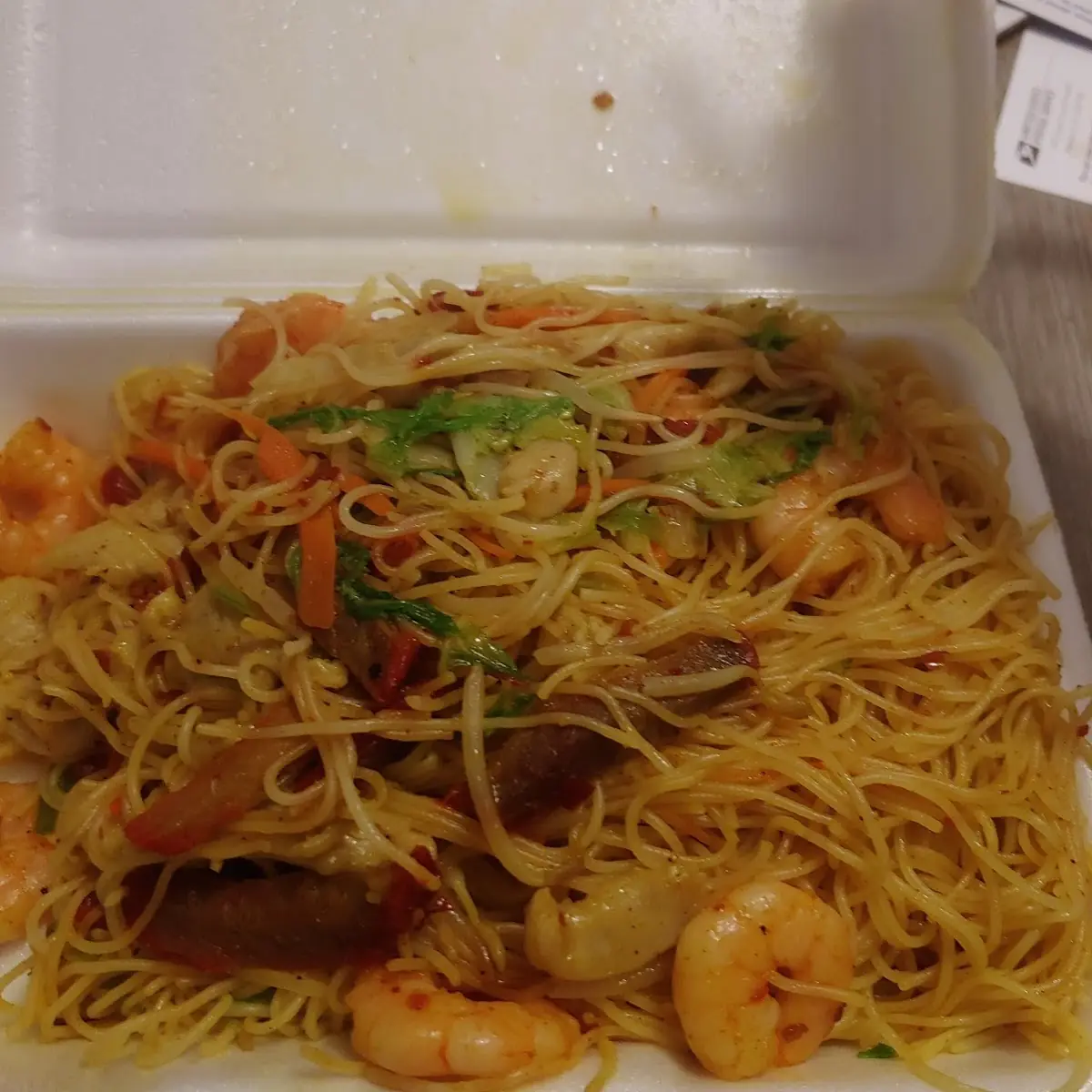 Shrimp Chow Mein Fun
