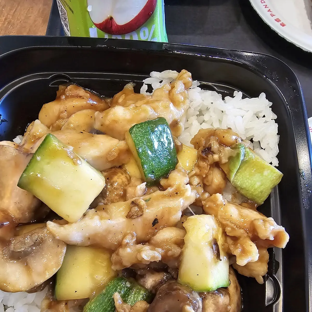 Mushroom Chicken with White Rice