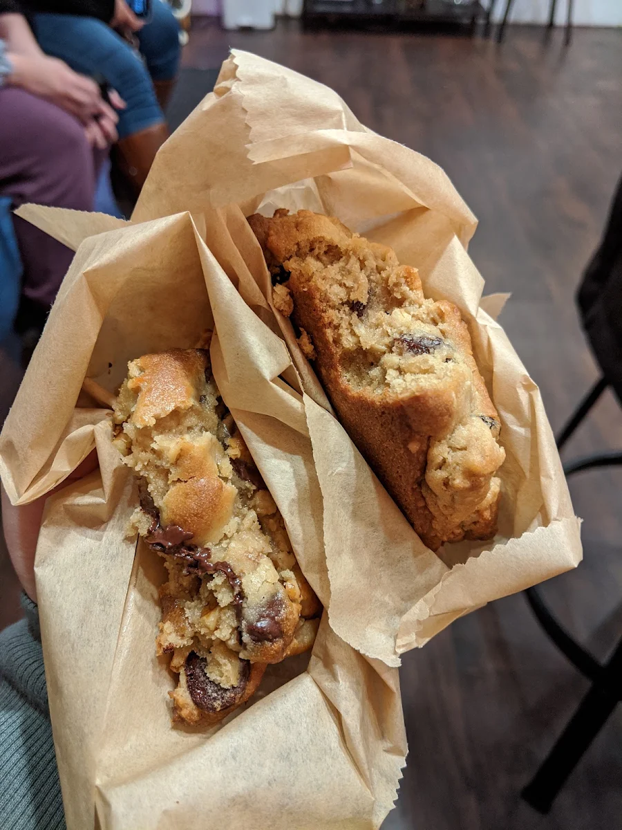 Walnut Chocolate Chip Cookie and Oatmeal Raisin Cookie