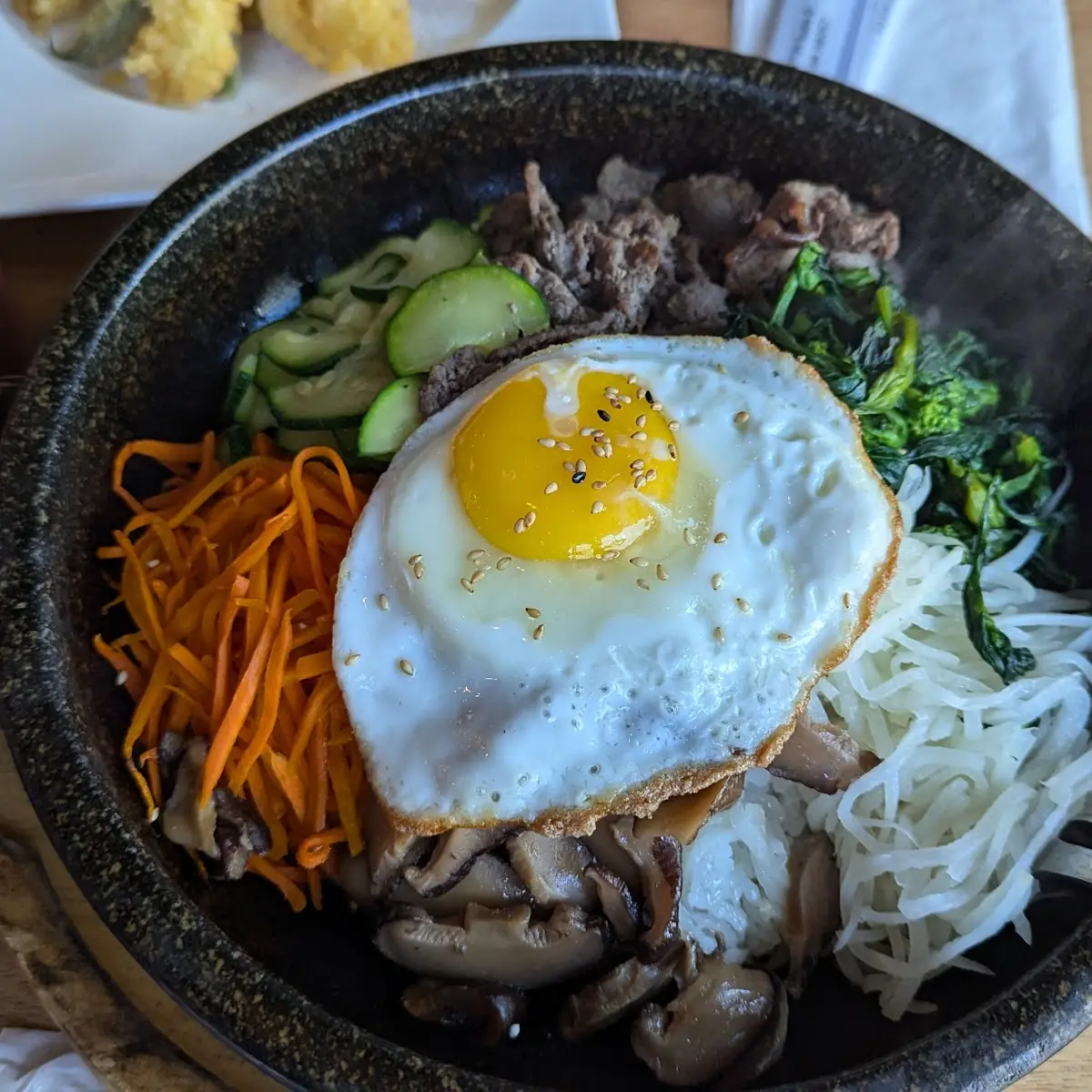 Dolsot Bibimbap