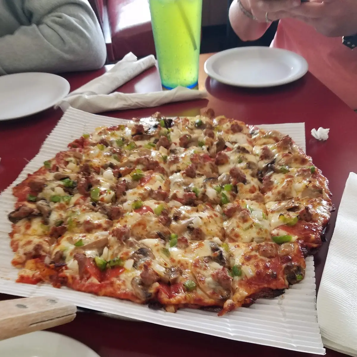 Deluxe Pizza