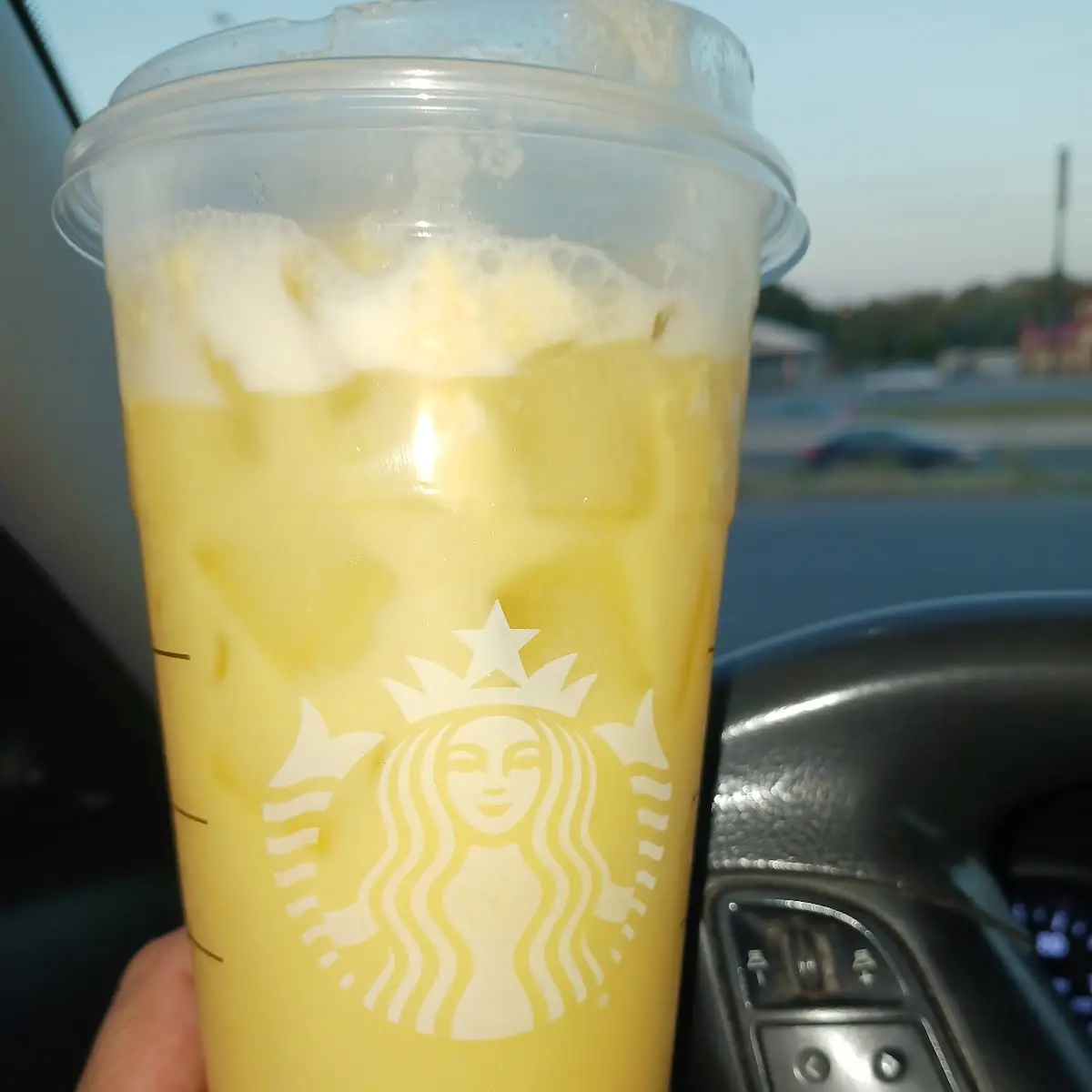 Iced Starbucks Blonde Vanilla Latte